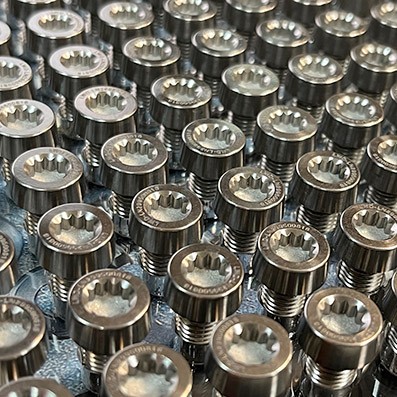 Screws LN 29950J0818 M8x18 mm. Titanio gr. 5 (6Al4V) AMS 4965