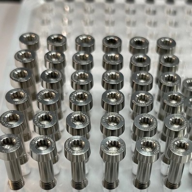 Screw LN 29950J0475 M4x75 mm. Titanio gr. 5 (6Al4V)