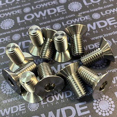 Avellanado DIN 7991 M12x25 mm. de Titanio gr. 5 (6Al4V)