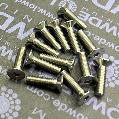 Avellanado DIN 7991 M4x15 mm. Titanio gr. 5 (6Al4V)