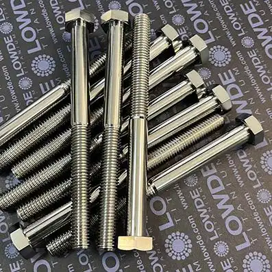 Tornillos DIN 931 M12x1,75x140 mm. Titanio grado 5 (6Al-4V)