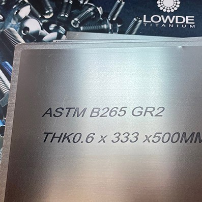 Plancha de Titanio gr. 2 ASTM B265. Tama�o: 500x333x0,6 mm.