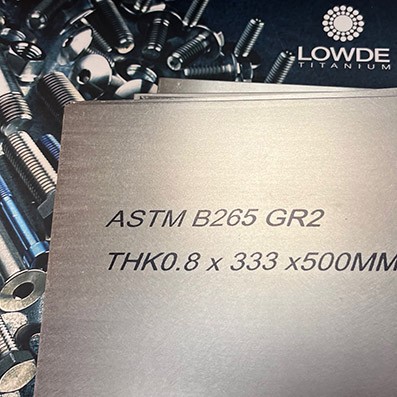 Plancha Titanio gr. 2 ASTM B265. Tama�o: 500x333x0,8 mm.