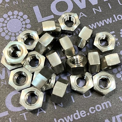 Tuerca DIN 934 M6 de Titanio gr. 5 (6Al4V)